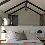 Deane House - Number 17